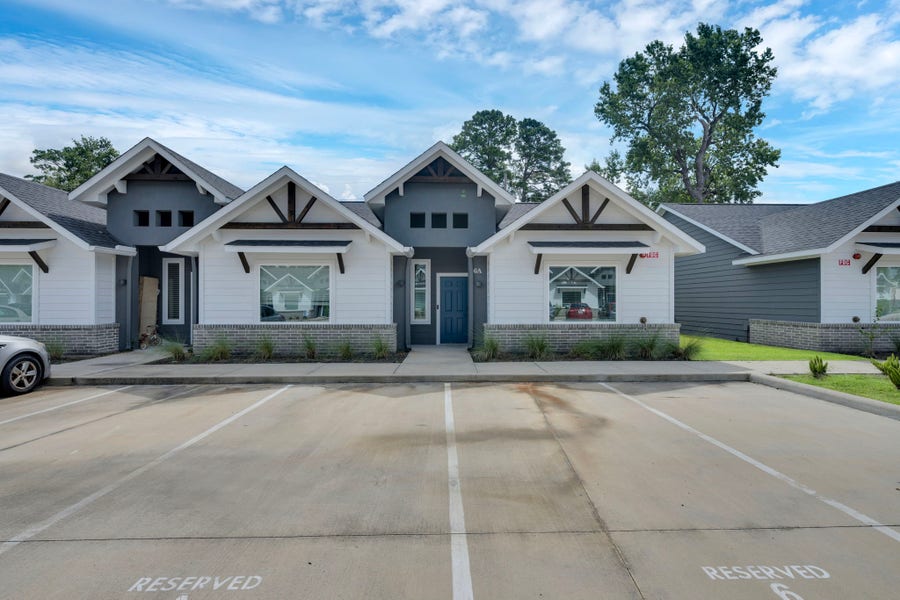 Property photo for 10317 Lake Road, #6B, Houston, TX