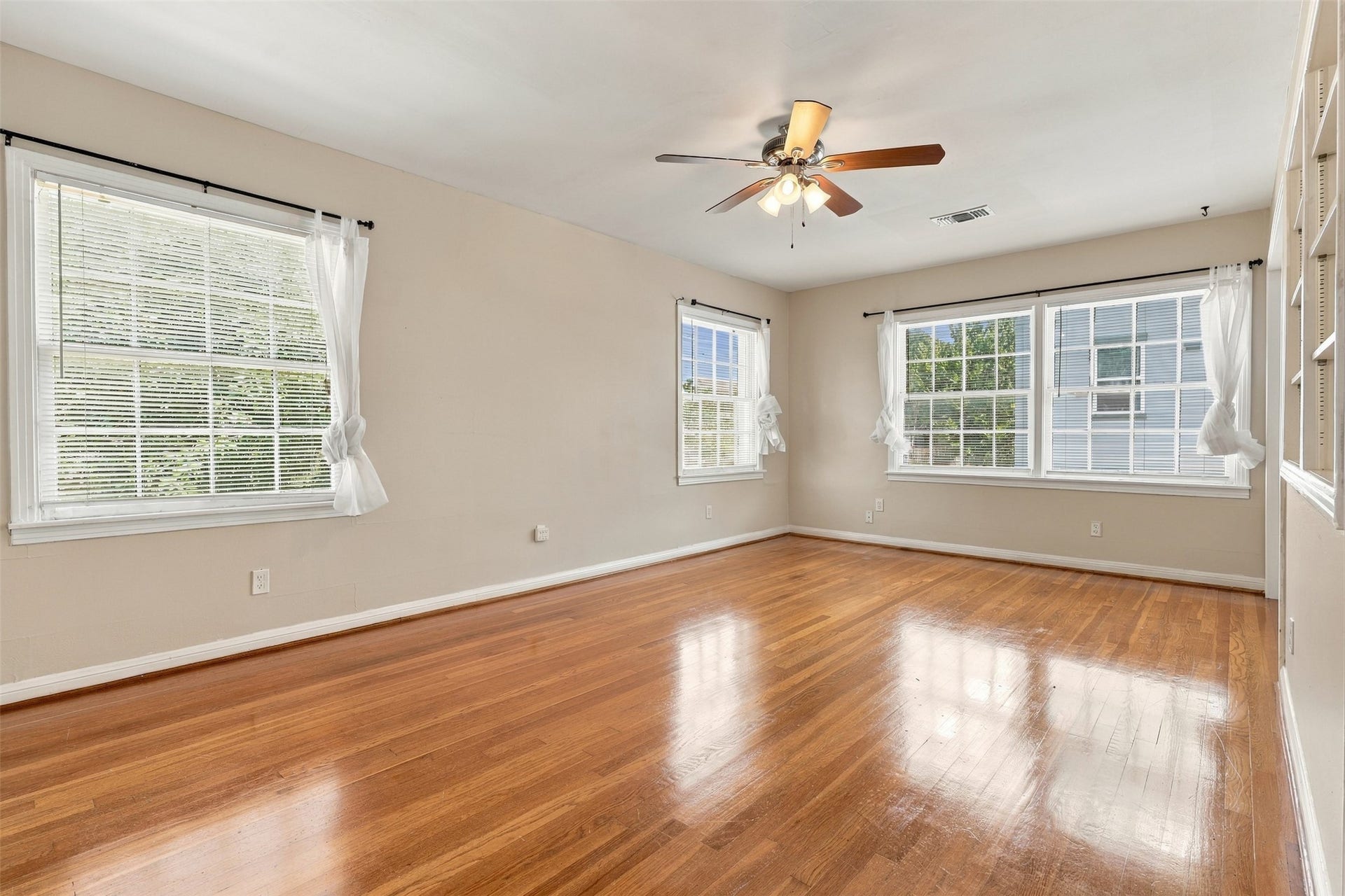 4505 Larch Lane, #B, Bellaire, TX 77401