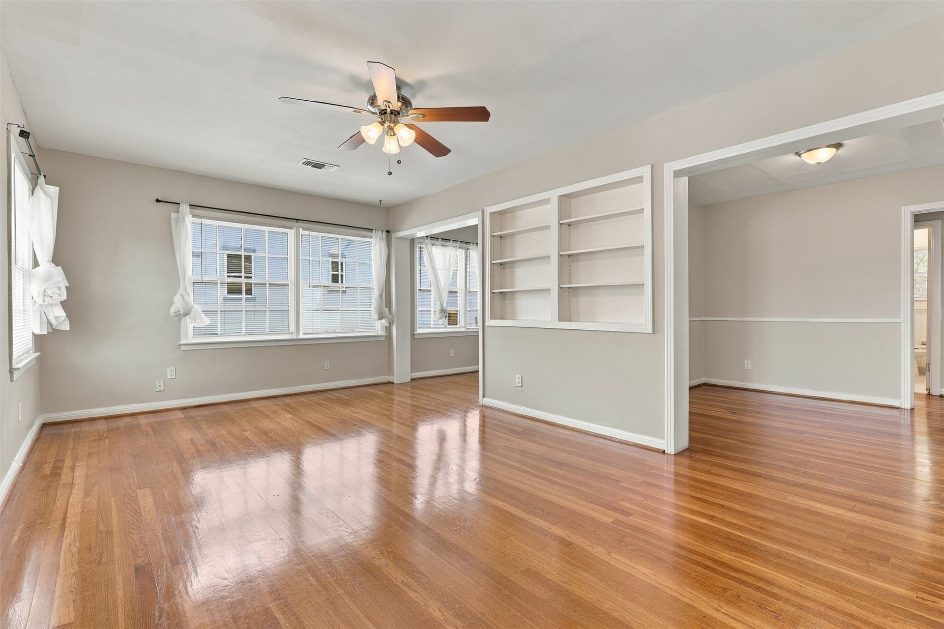 4505 Larch Lane, #B, Bellaire, TX 77401