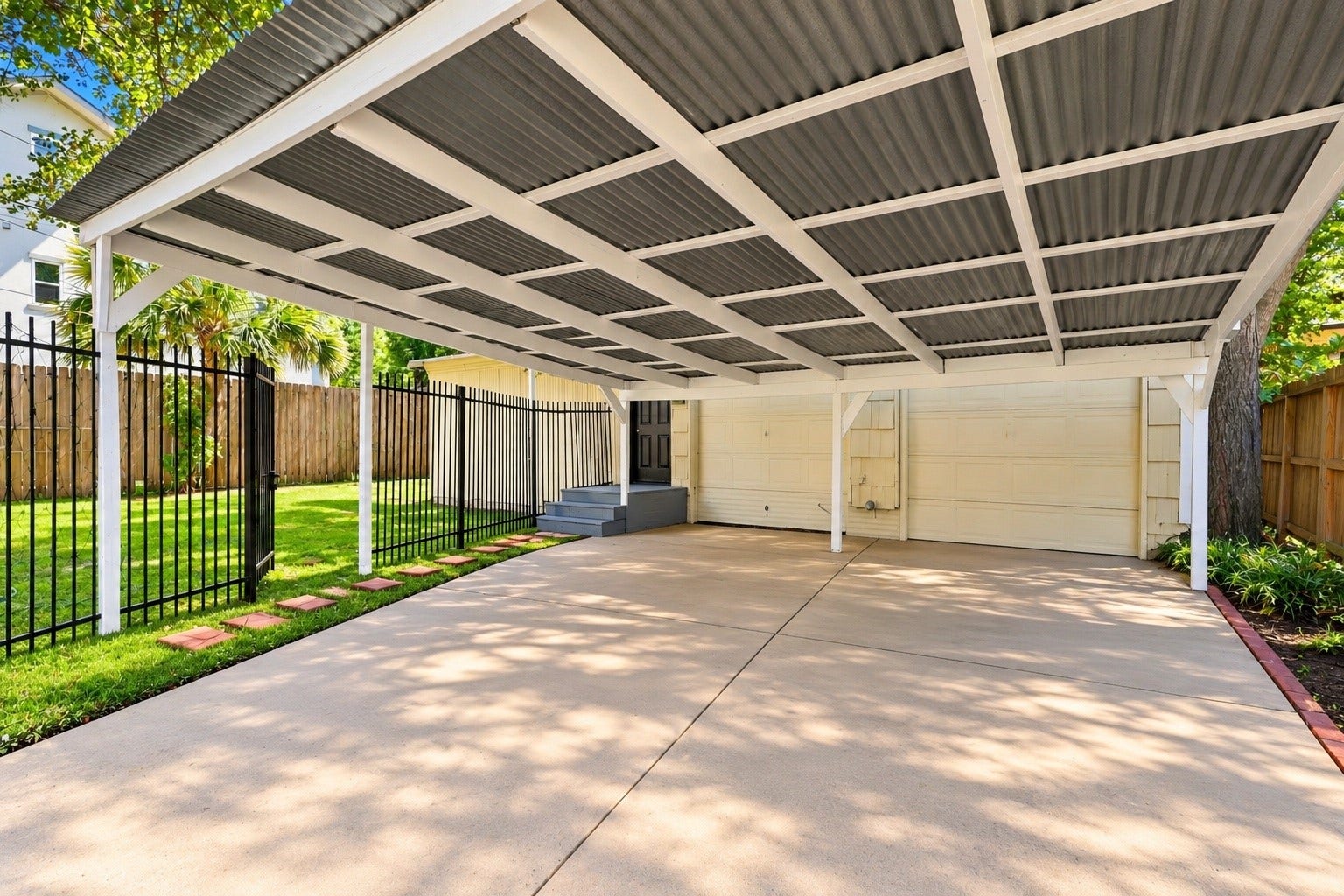 4505 Larch Lane, #B, Bellaire, TX 77401