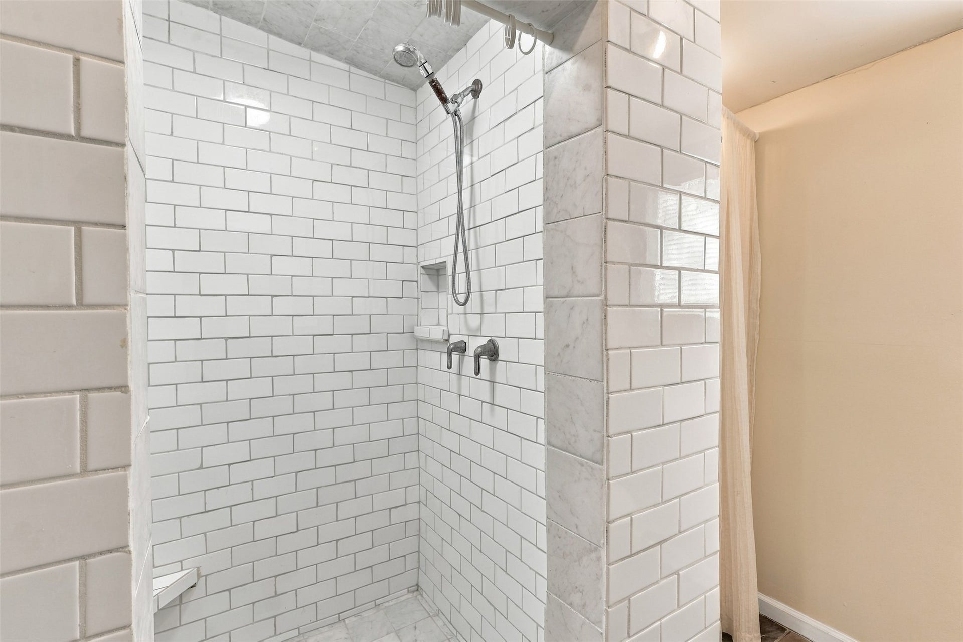4505 Larch Lane, #B, Bellaire, TX 77401