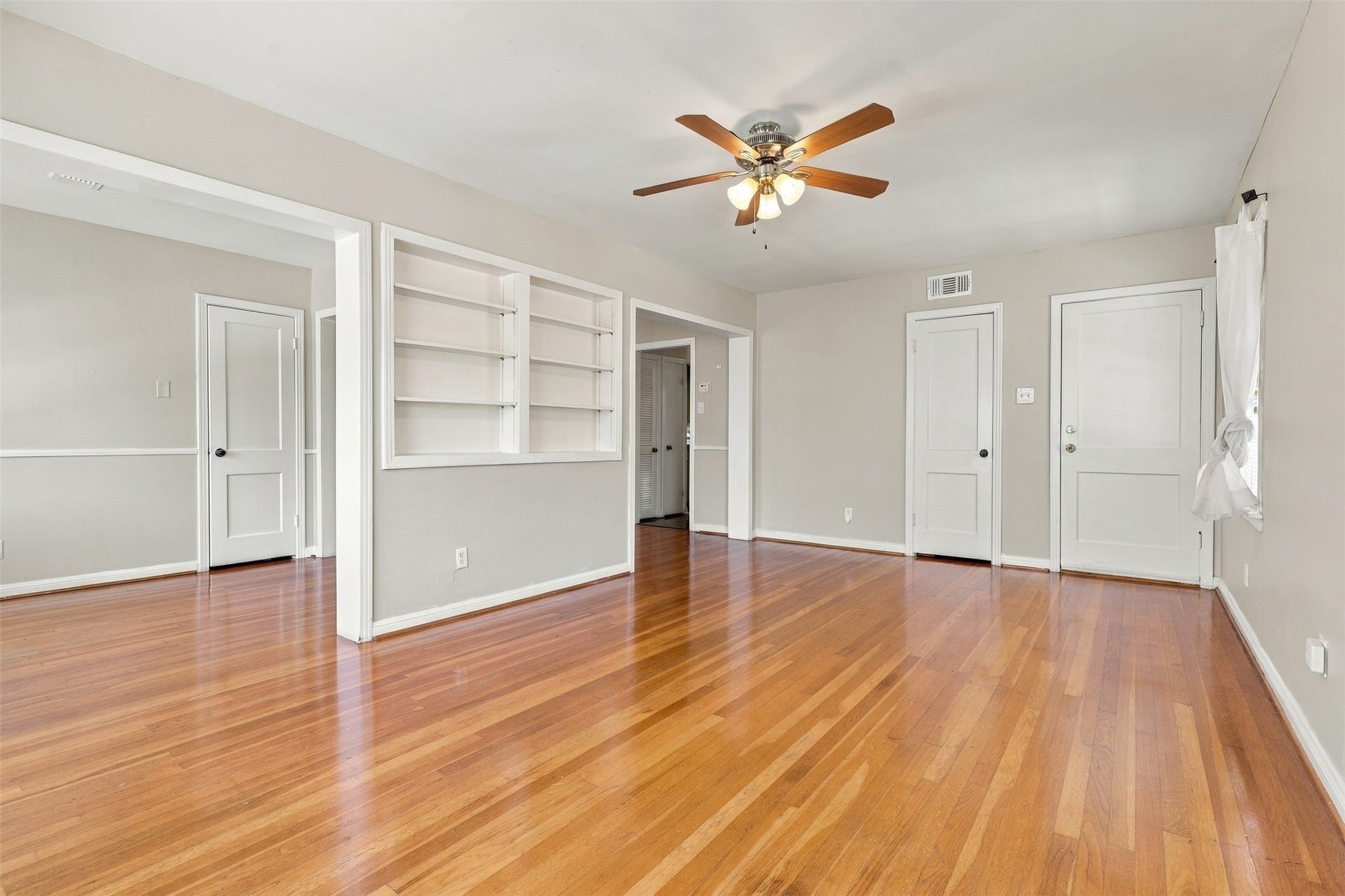 4505 Larch Lane, #B, Bellaire, TX 77401