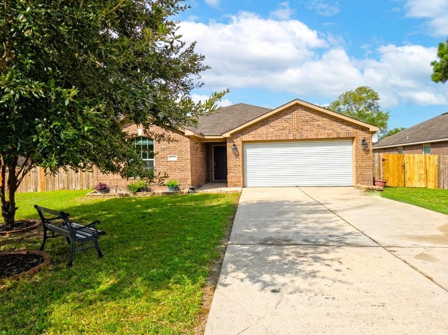 Property photo for 18962 Ranchcrest Drive, Magnolia, TX
