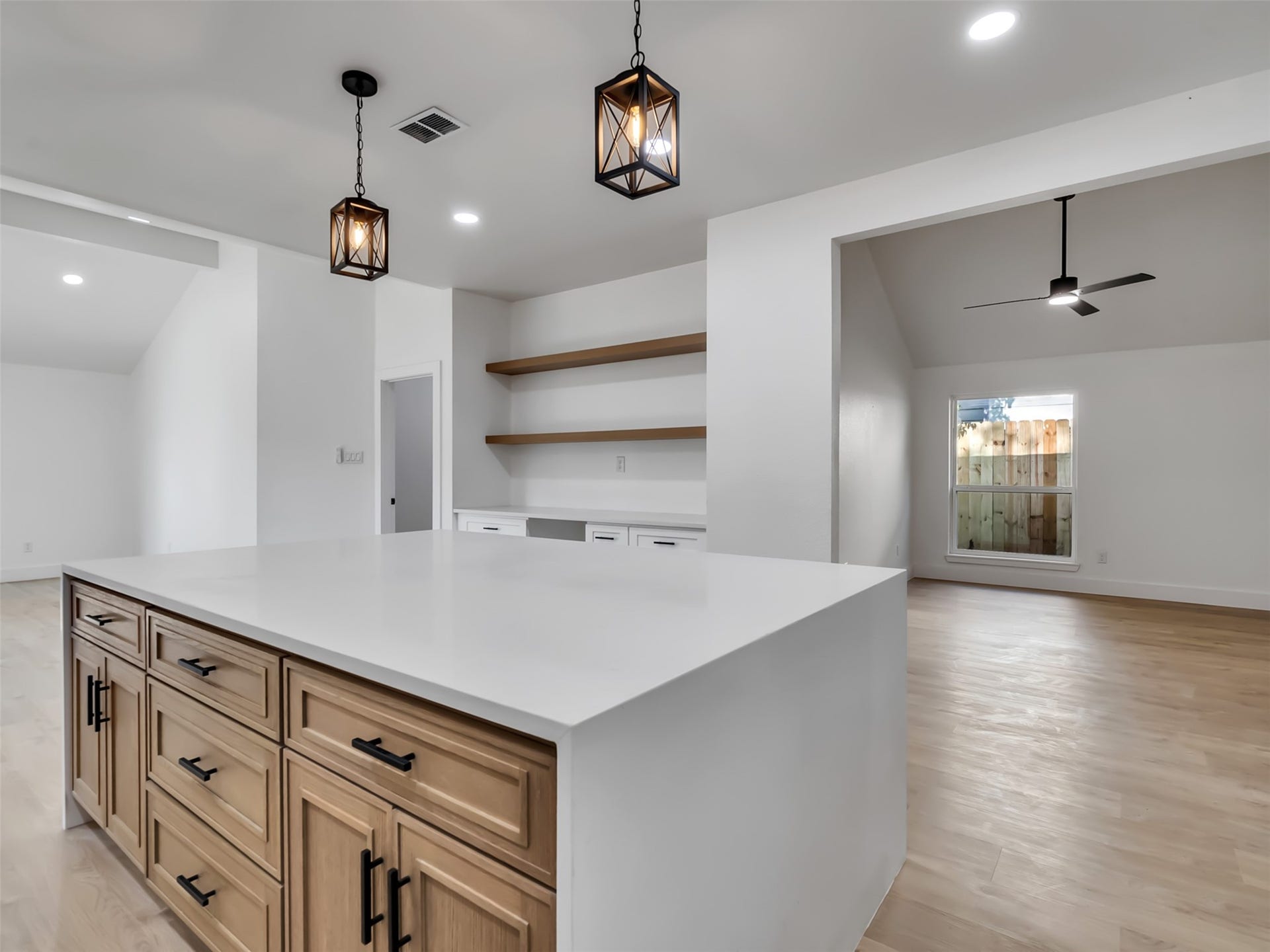 3035 PECAN POINT DR, Sugar Land, TX 77478 3035 PECAN POINT DR, Sugar Land, TX 77478