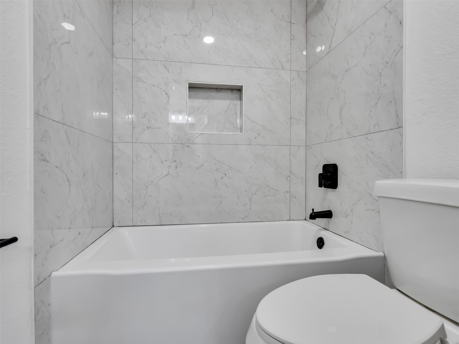 3035 PECAN POINT DR, Sugar Land, TX 77478 3035 PECAN POINT DR, Sugar Land, TX 77478