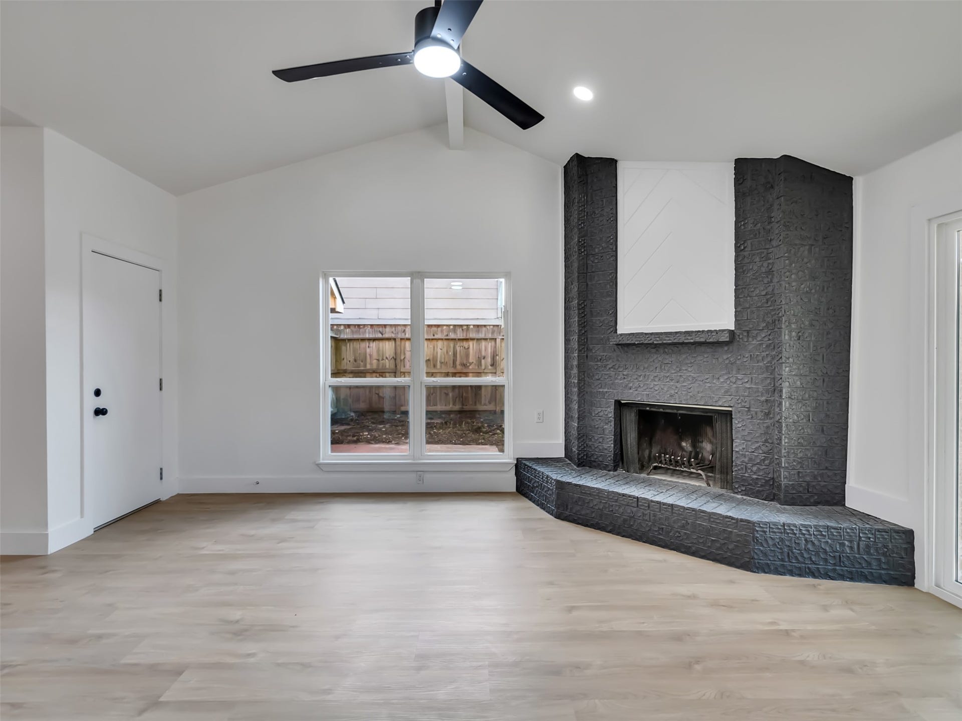 3035 PECAN POINT DR, Sugar Land, TX 77478 3035 PECAN POINT DR, Sugar Land, TX 77478