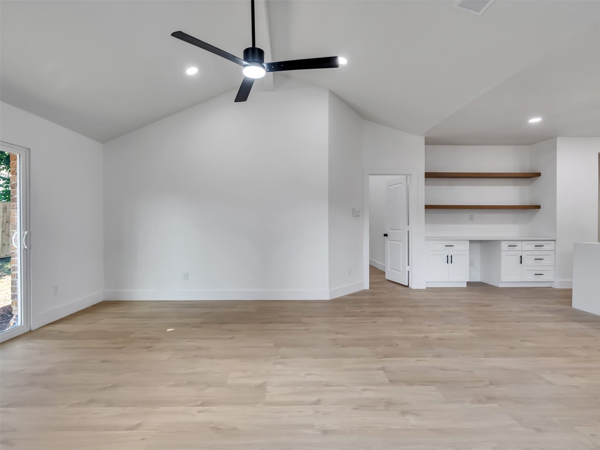 3035 PECAN POINT DR, Sugar Land, TX 77478 3035 PECAN POINT DR, Sugar Land, TX 77478