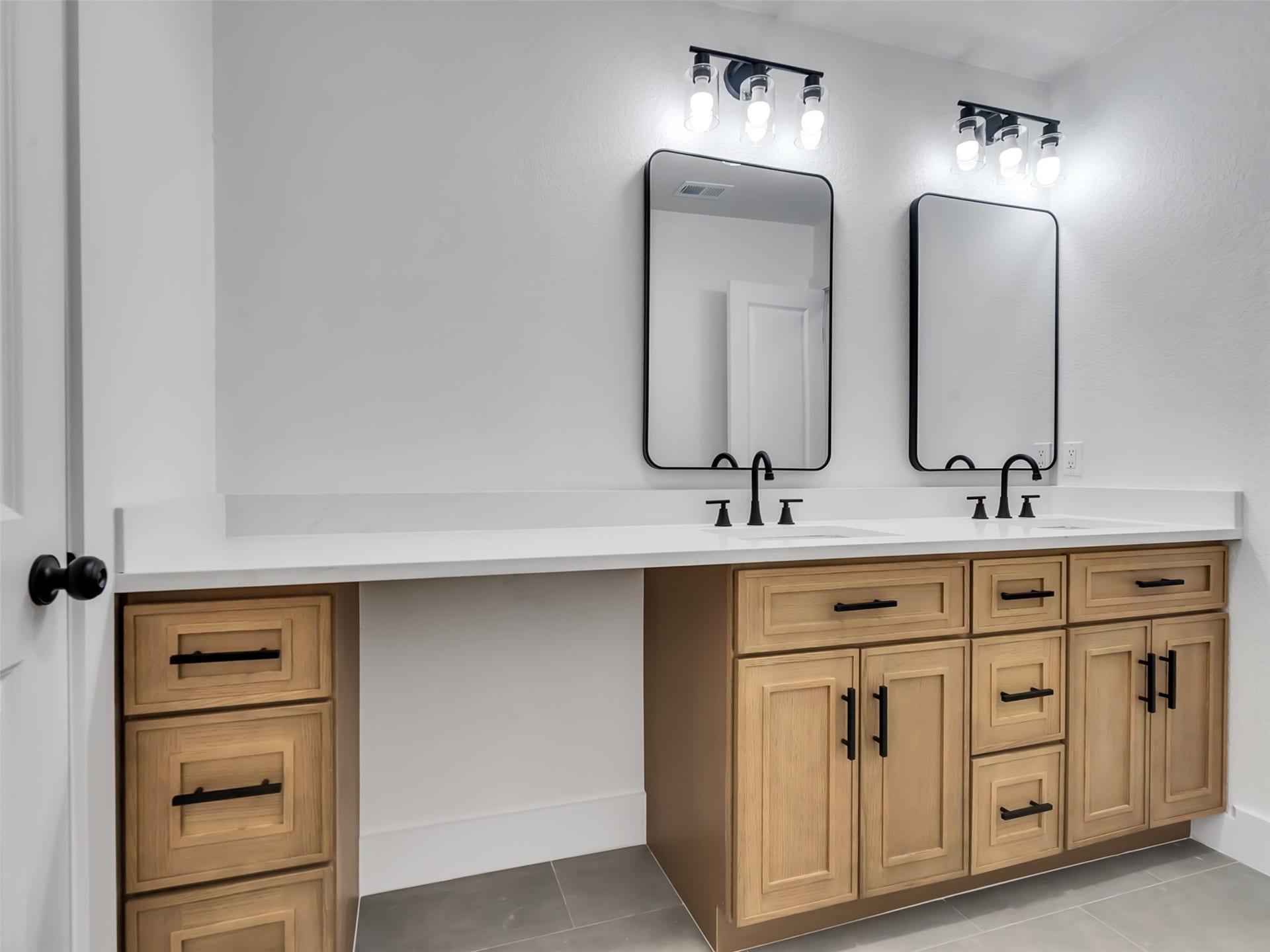 3035 PECAN POINT DR, Sugar Land, TX 77478 3035 PECAN POINT DR, Sugar Land, TX 77478