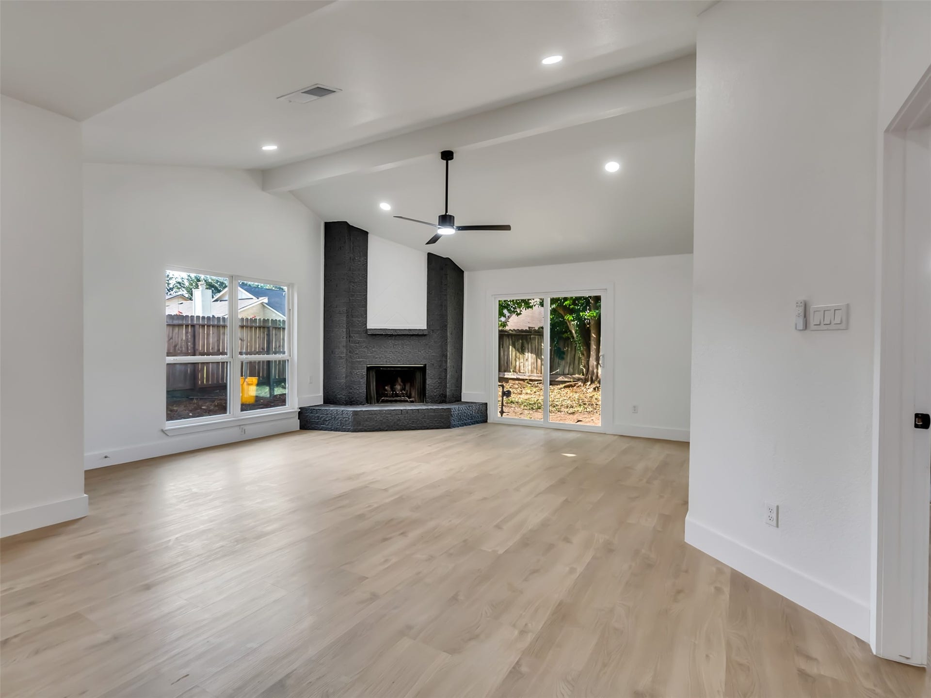 3035 PECAN POINT DR, Sugar Land, TX 77478 3035 PECAN POINT DR, Sugar Land, TX 77478