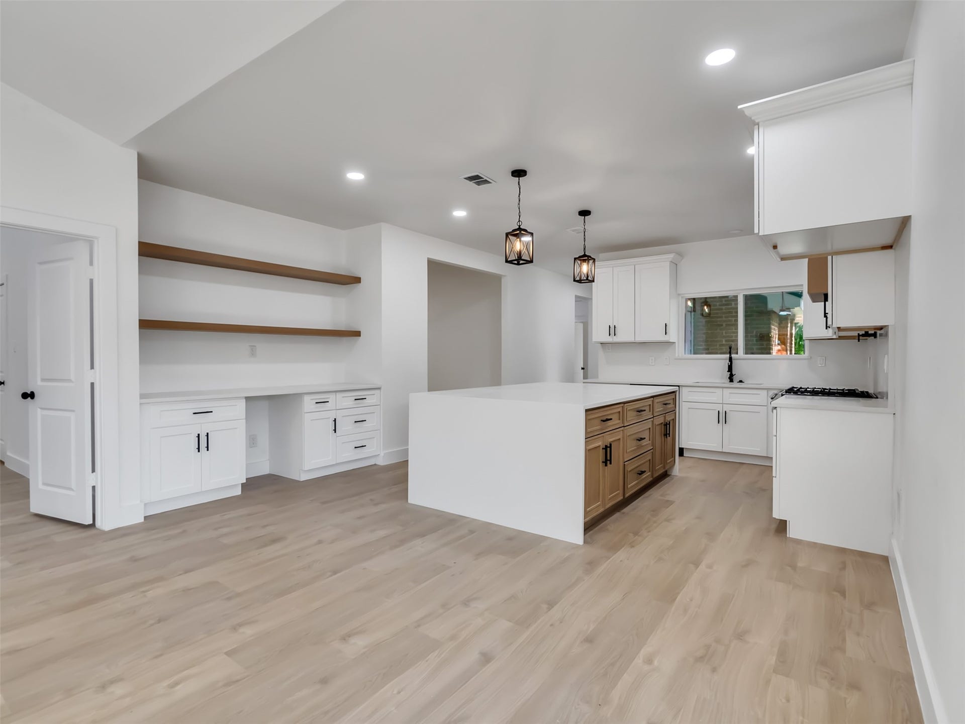 3035 PECAN POINT DR, Sugar Land, TX 77478 3035 PECAN POINT DR, Sugar Land, TX 77478
