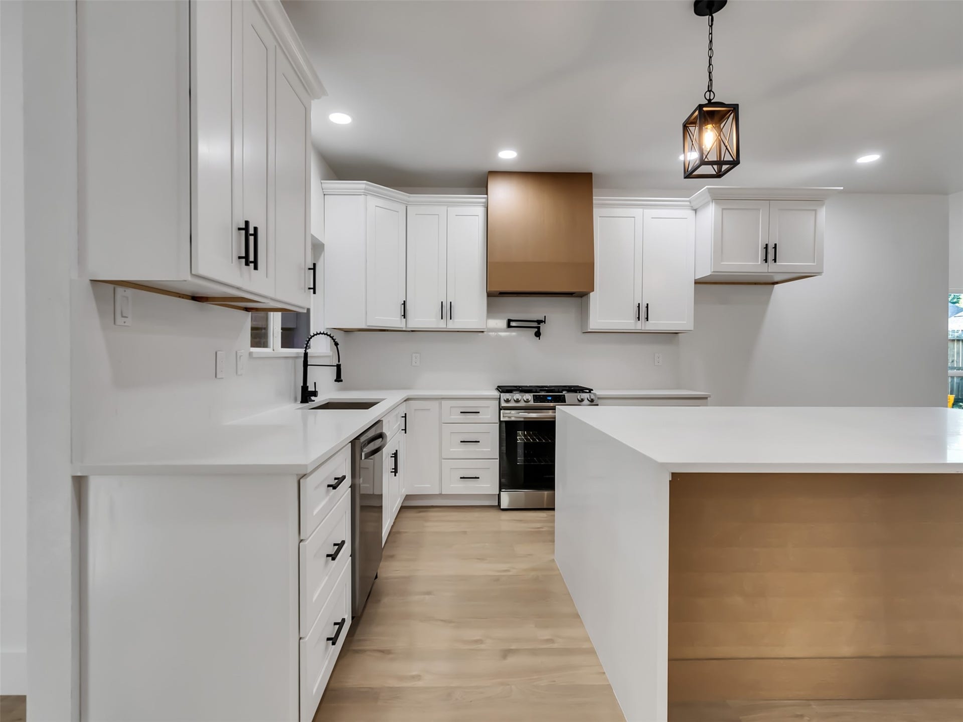 3035 PECAN POINT DR, Sugar Land, TX 77478 3035 PECAN POINT DR, Sugar Land, TX 77478
