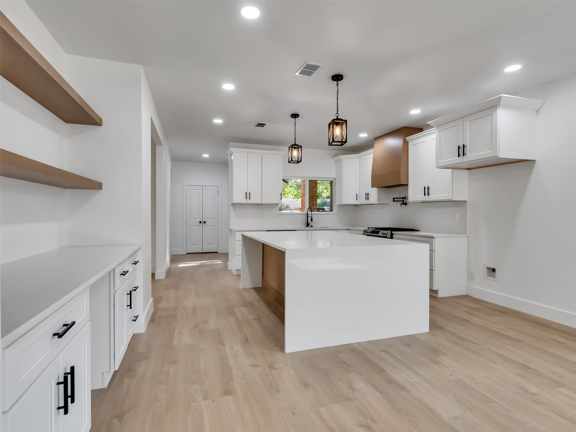 3035 PECAN POINT DR, Sugar Land, TX 77478 3035 PECAN POINT DR, Sugar Land, TX 77478