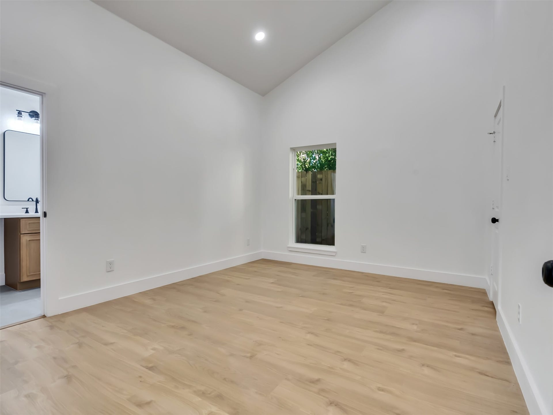 3035 PECAN POINT DR, Sugar Land, TX 77478 3035 PECAN POINT DR, Sugar Land, TX 77478