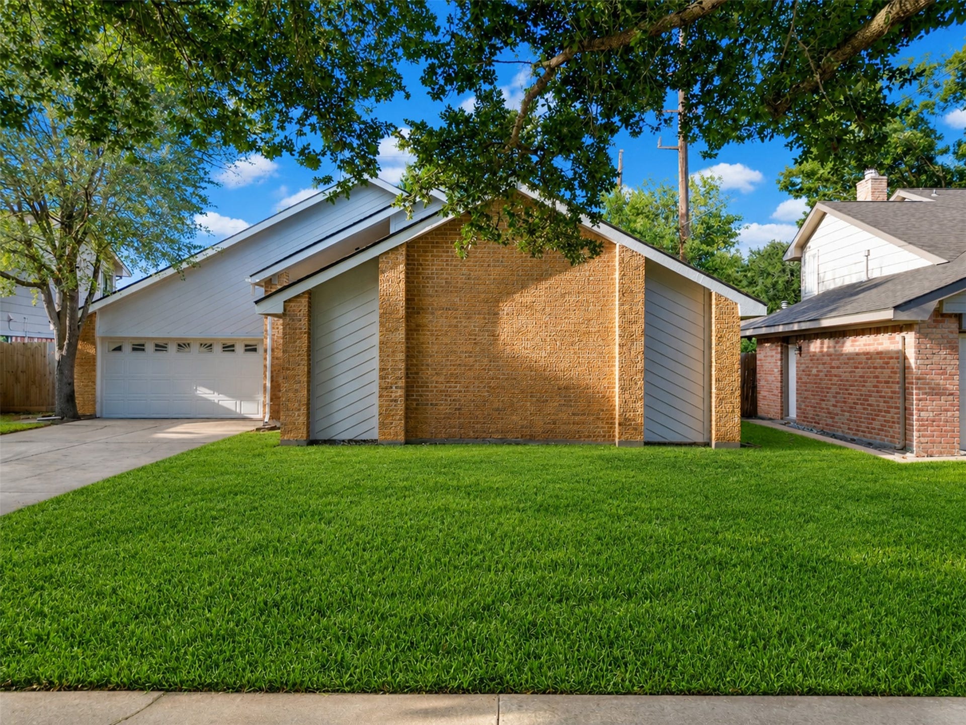3035 PECAN POINT DR, Sugar Land, TX 77478 3035 PECAN POINT DR, Sugar Land, TX 77478