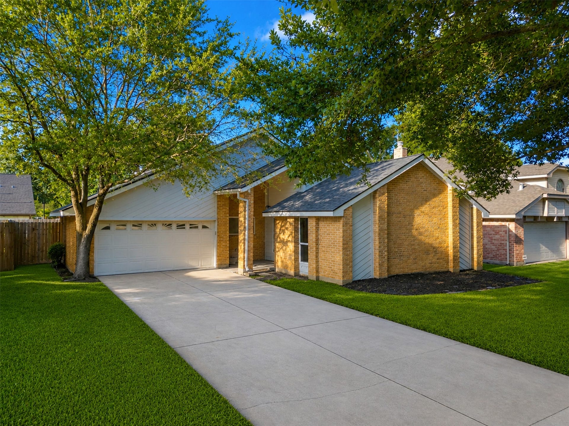 3035 PECAN POINT DR, Sugar Land, TX 77478 3035 PECAN POINT DR, Sugar Land, TX 77478