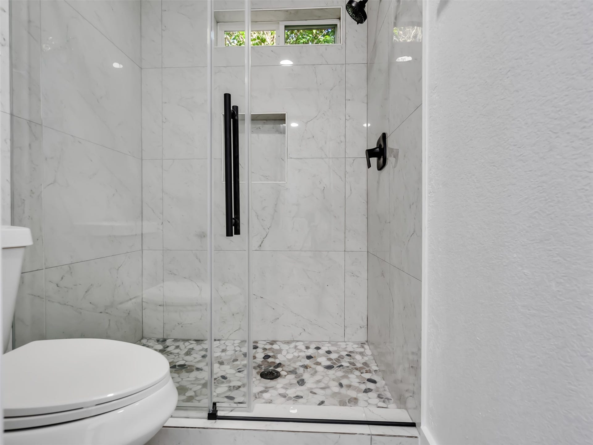 3035 PECAN POINT DR, Sugar Land, TX 77478 3035 PECAN POINT DR, Sugar Land, TX 77478