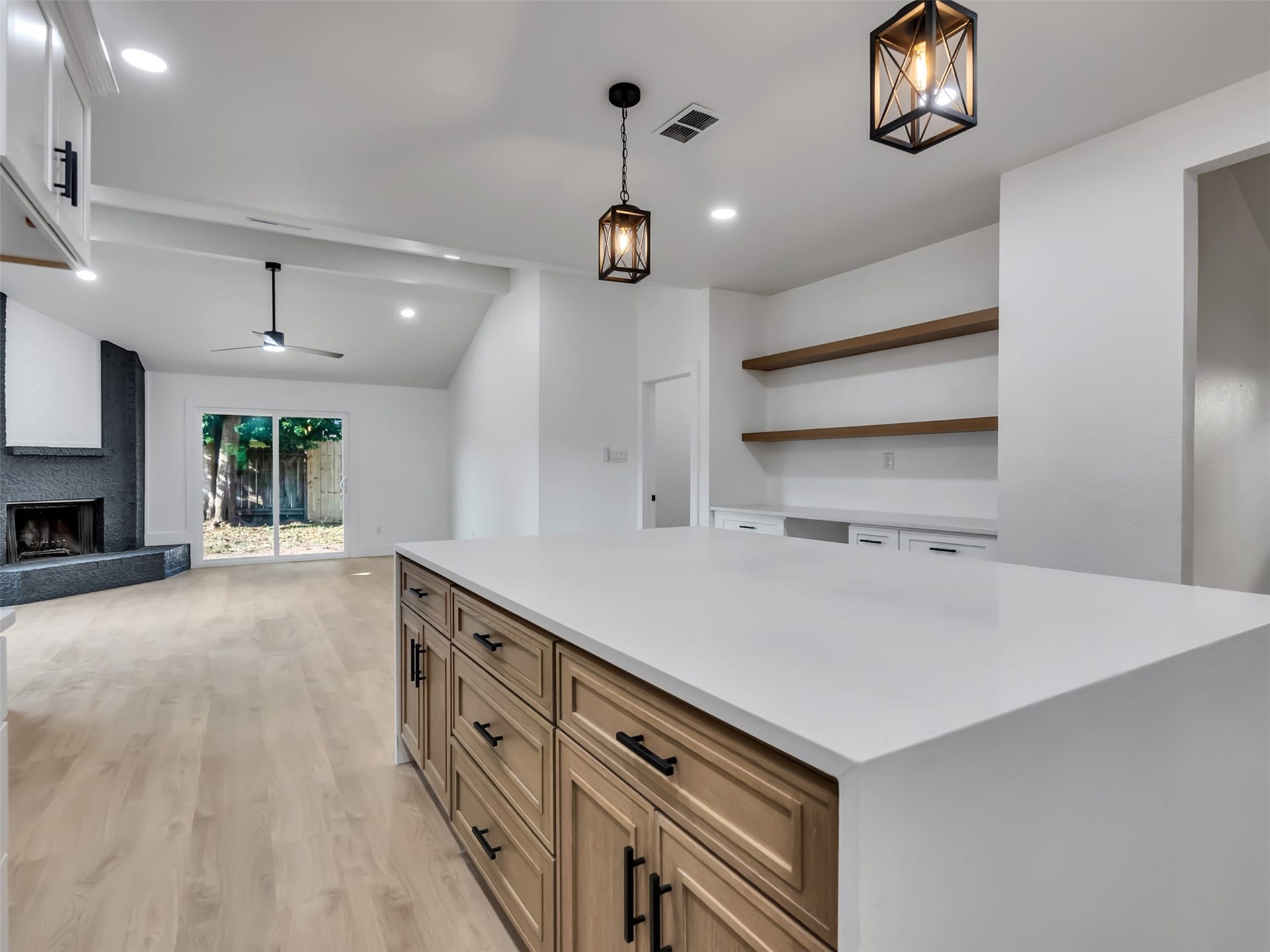 3035 PECAN POINT DR, Sugar Land, TX 77478 3035 PECAN POINT DR, Sugar Land, TX 77478