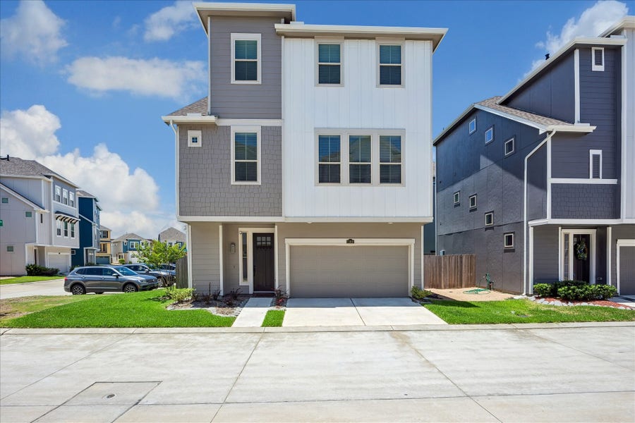 Property photo for 11916 Eastgrove Park Way, Houston, TX
