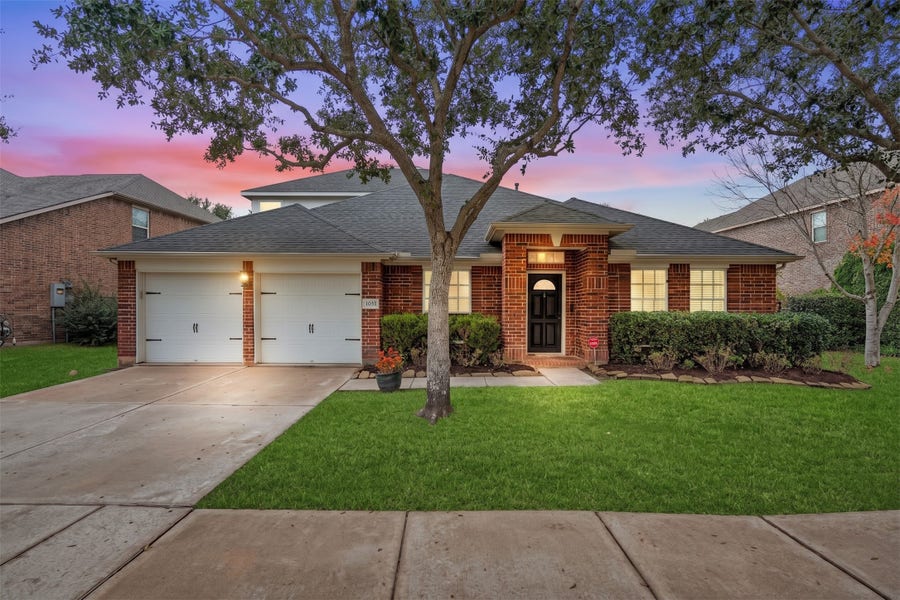 Property photo for 3106 London Lane, Missouri City, TX