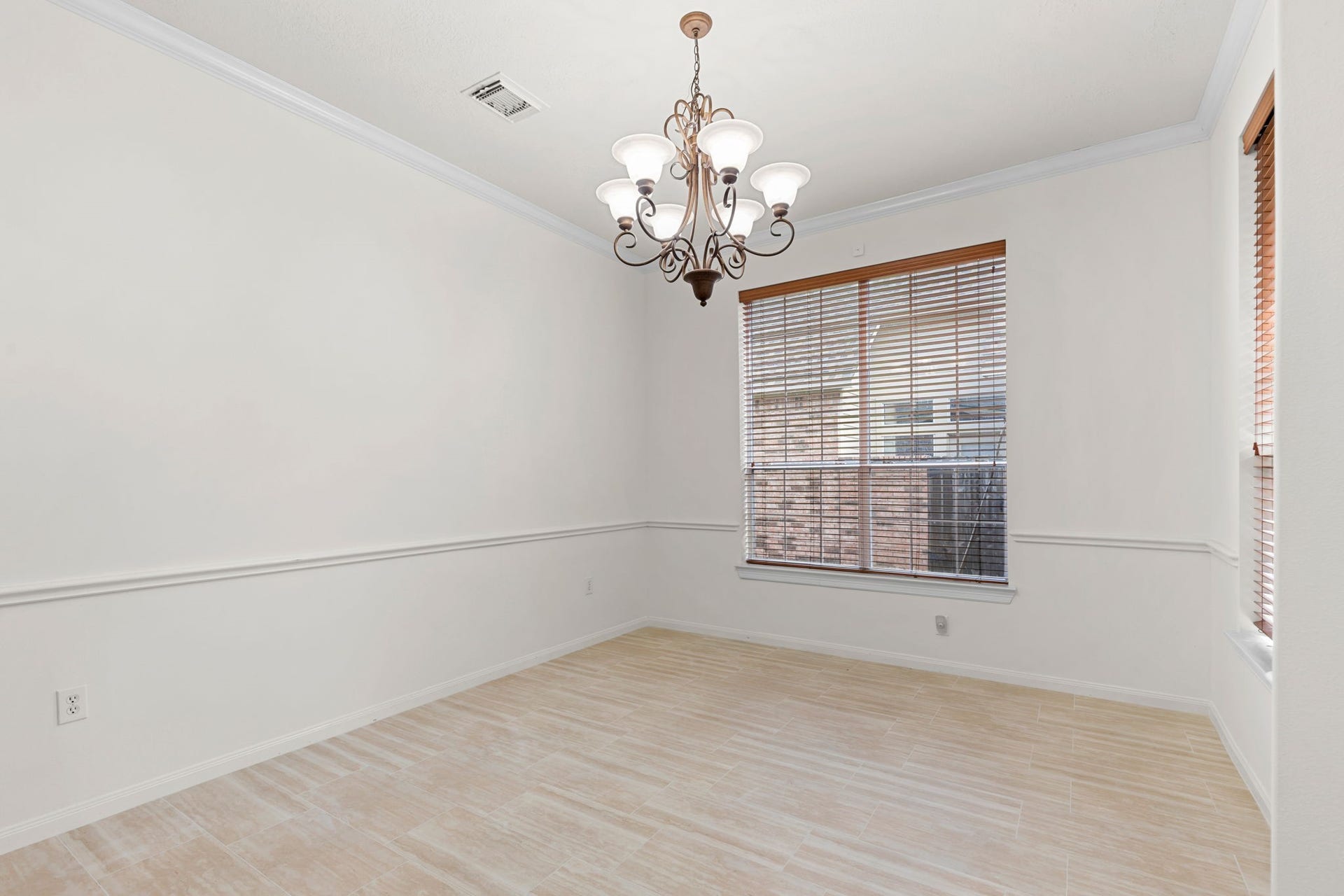 2404 S Venice Drive, Pearland, TX 77581 2404 S Venice Drive, Pearland, TX 77581