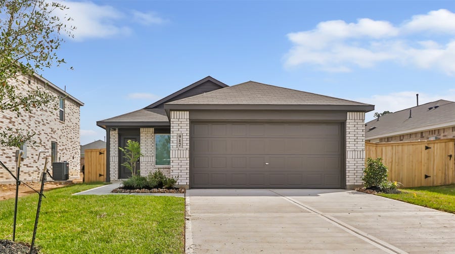 Property photo for 917 Capracotta Drive, Huffman, TX