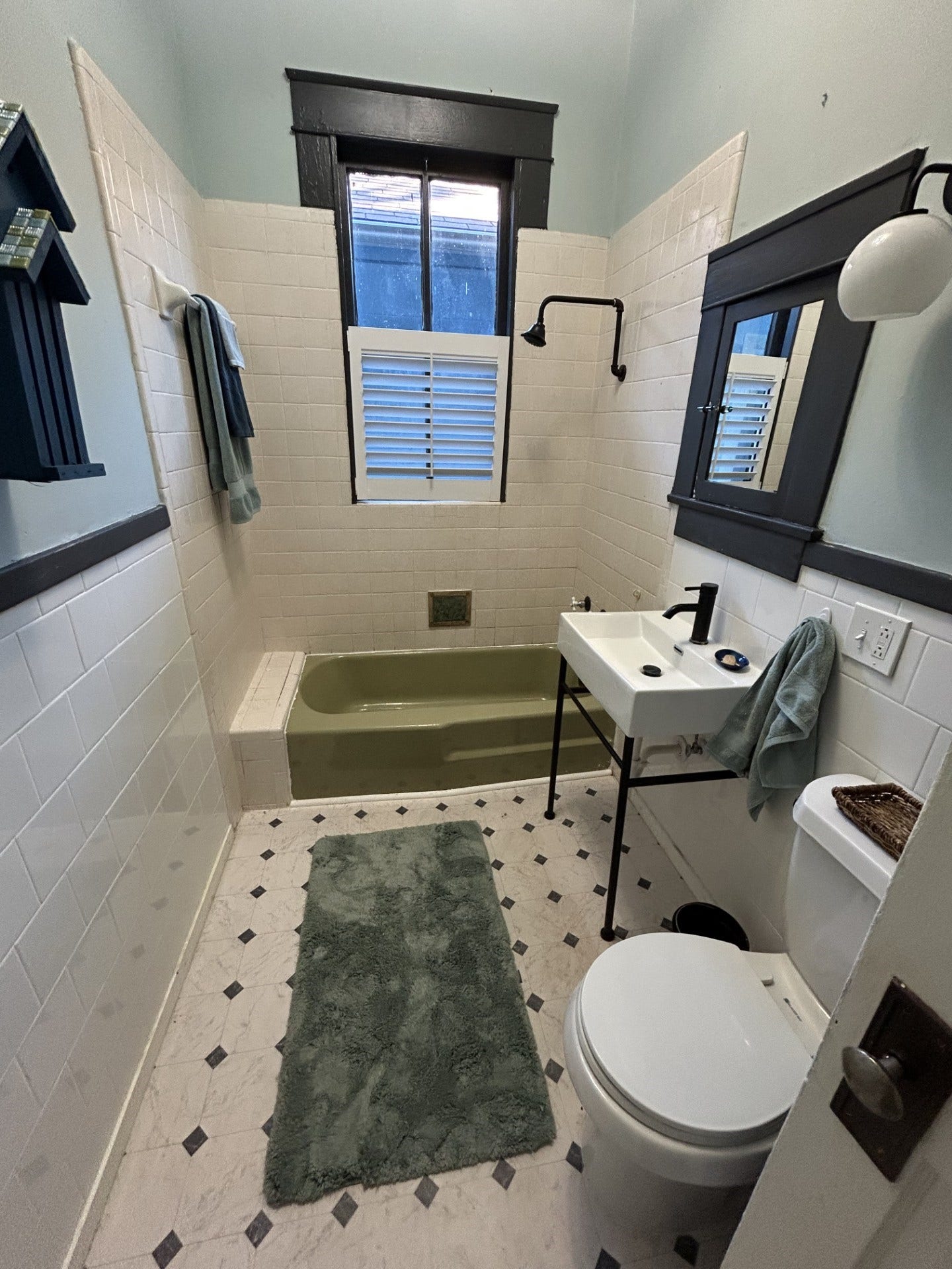 3911 Bernardo De Galvez Avenue, Galveston, TX 77550 Bath with tub/shower.