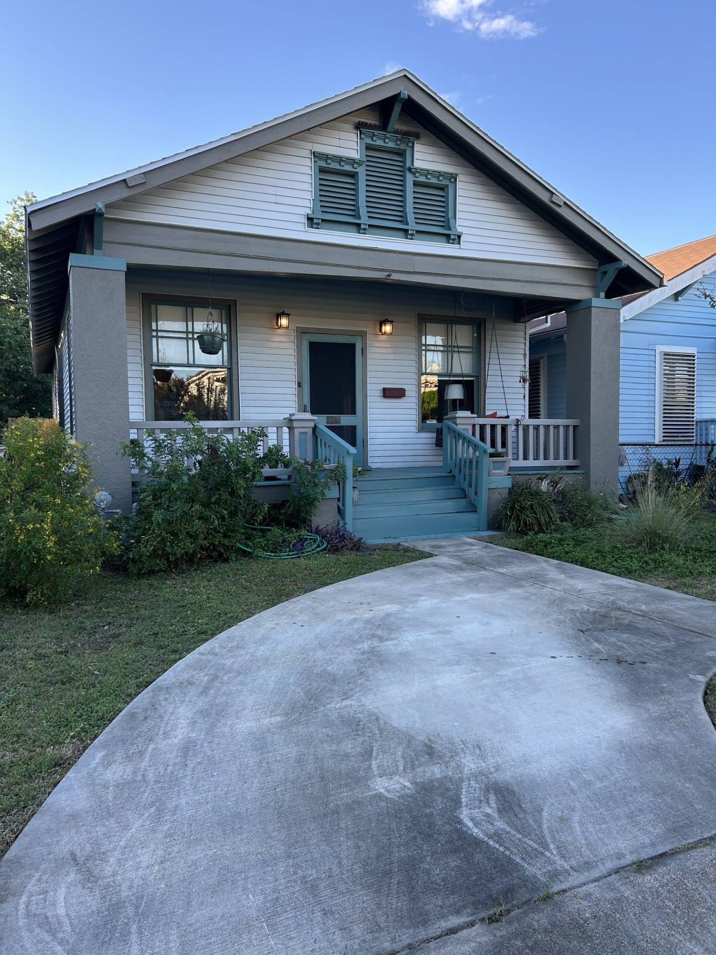 3911 Bernardo De Galvez Avenue, Galveston, TX 77550 Driveway comes up from Ave P to the front porch.