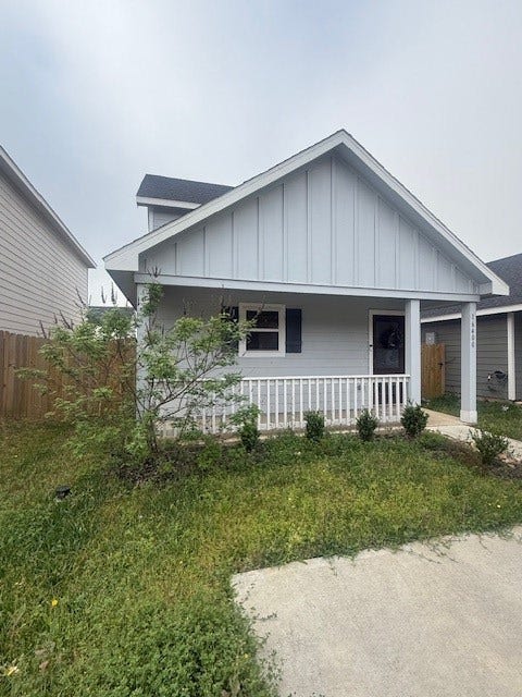 Property photo for 16400 Jasmine Marie Place, Conroe, TX
