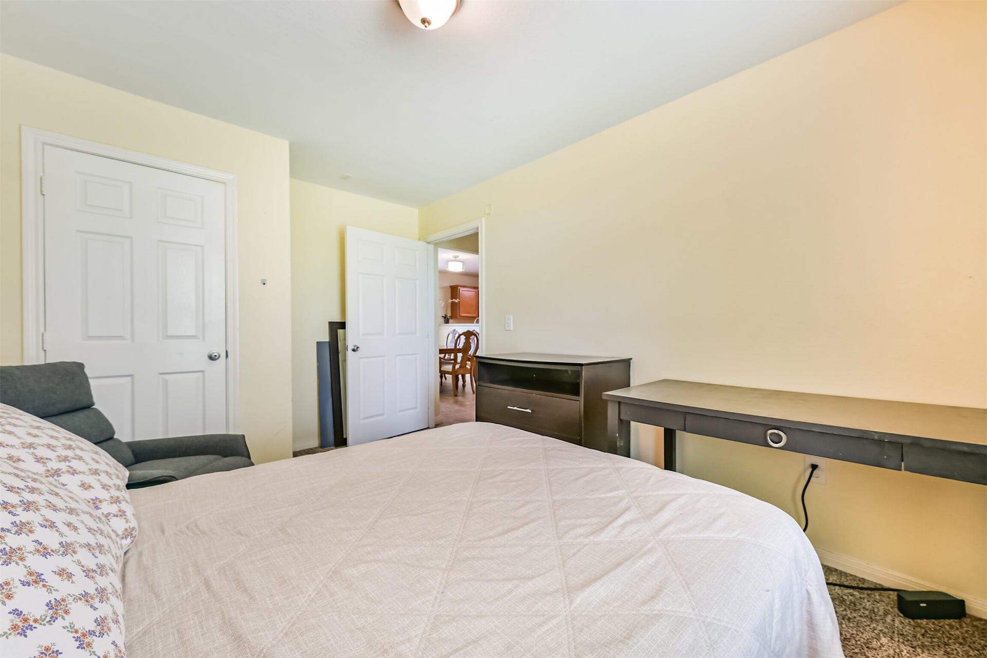 207 Oakridge Drive, Hitchcock, TX 77563 Second Bedroom