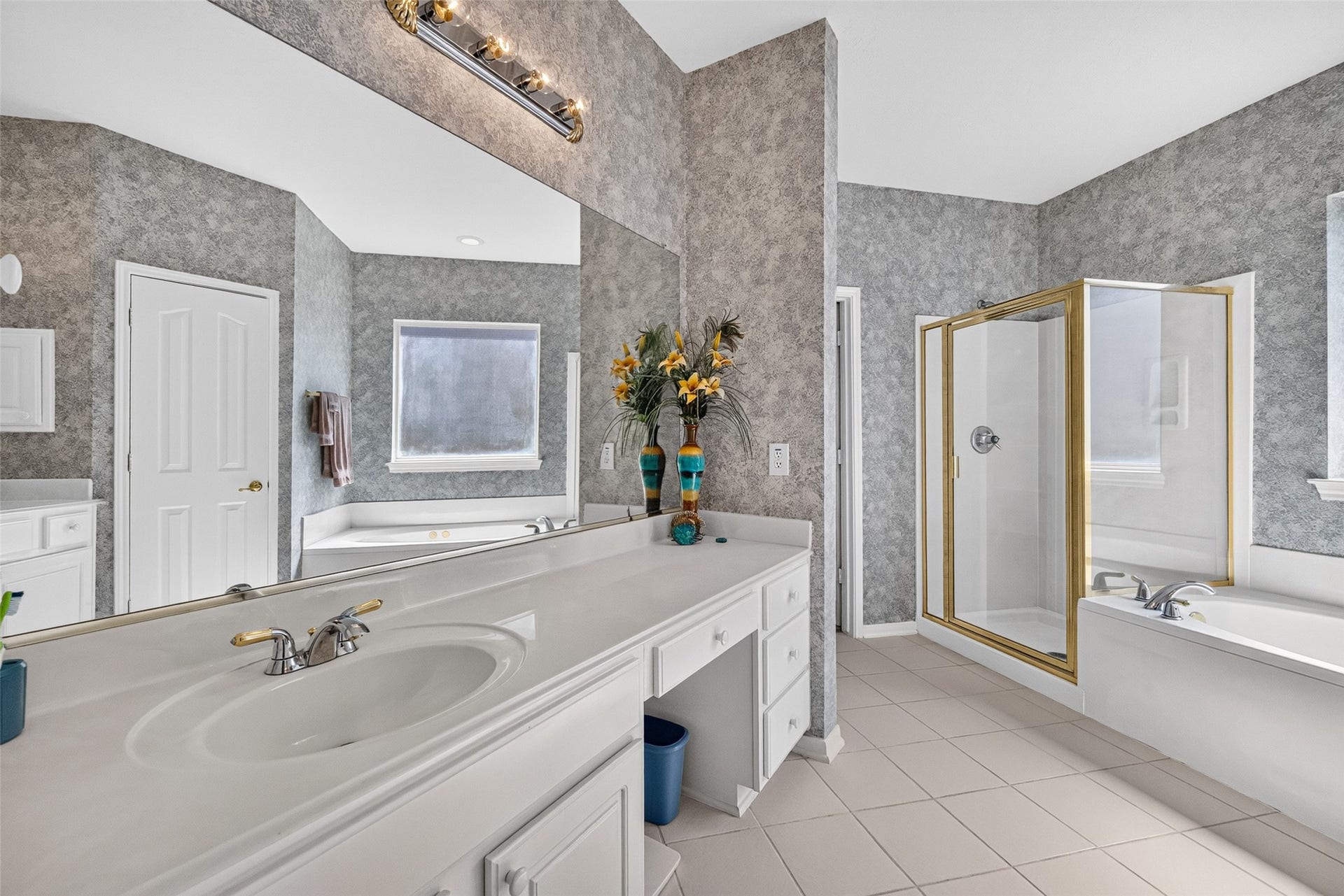 410 Seaborough Lane, League City, TX 77573