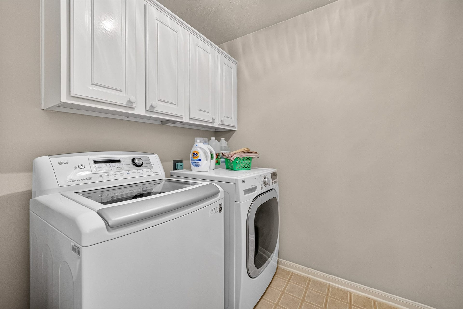 410 Seaborough Lane, League City, TX 77573