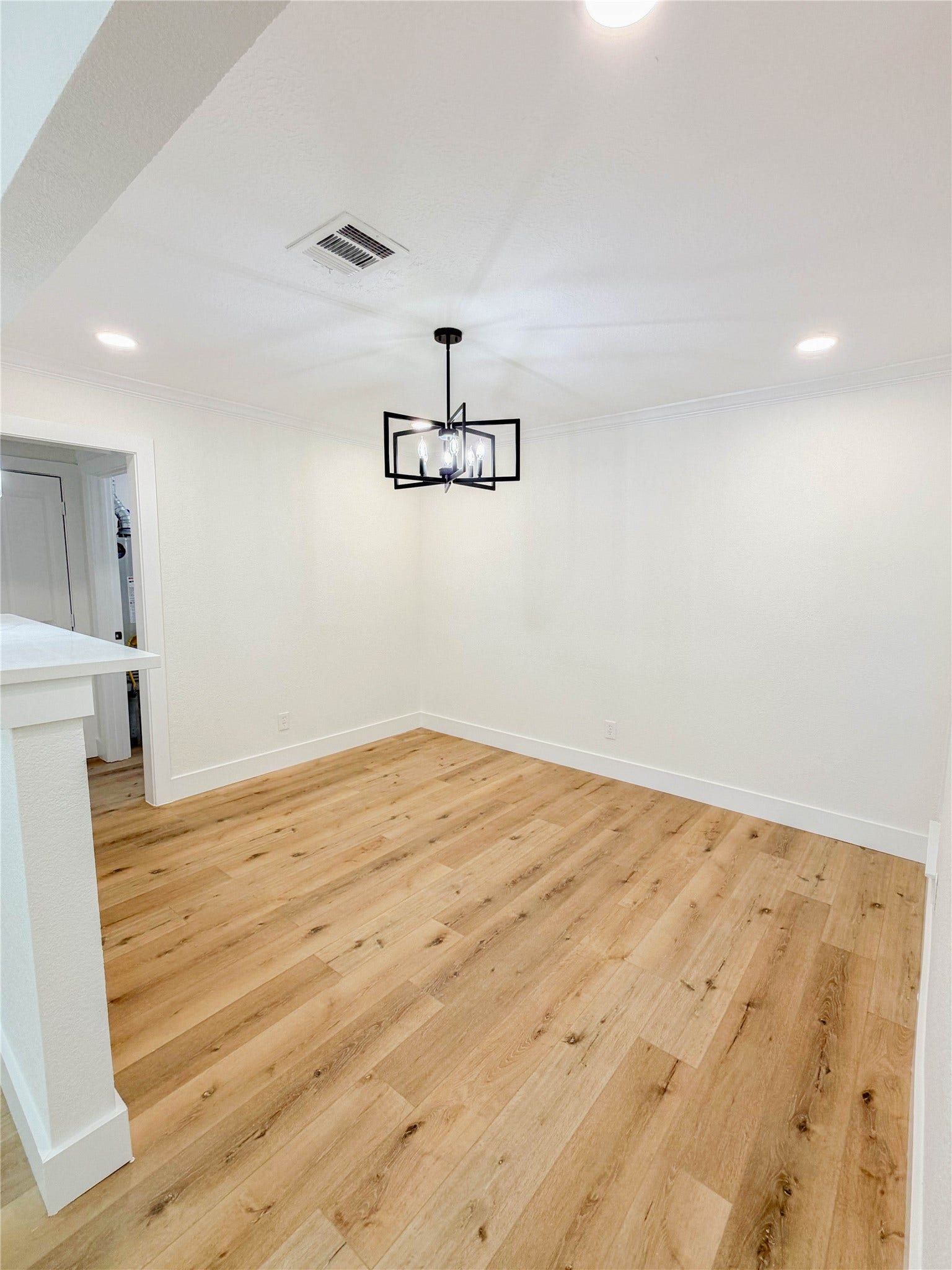 5434 Botany Lane, Houston, TX 77048 Formal dining room