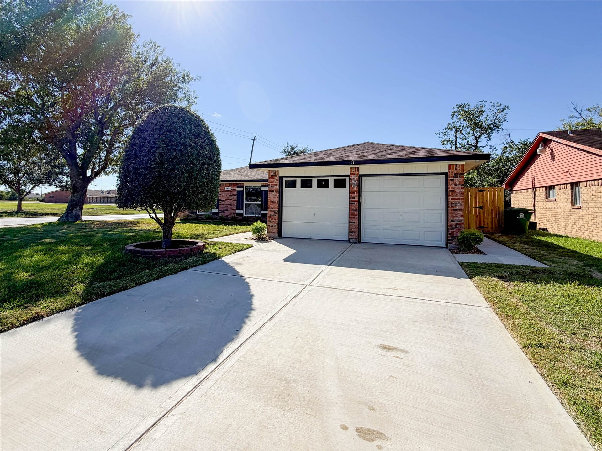5434 Botany Lane, Houston, TX 77048 5434 Botany Lane, Houston, TX 77048