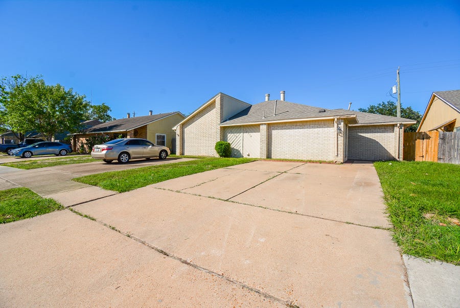 Property photo for 16518 Monte Carlo Lane, Houston, TX