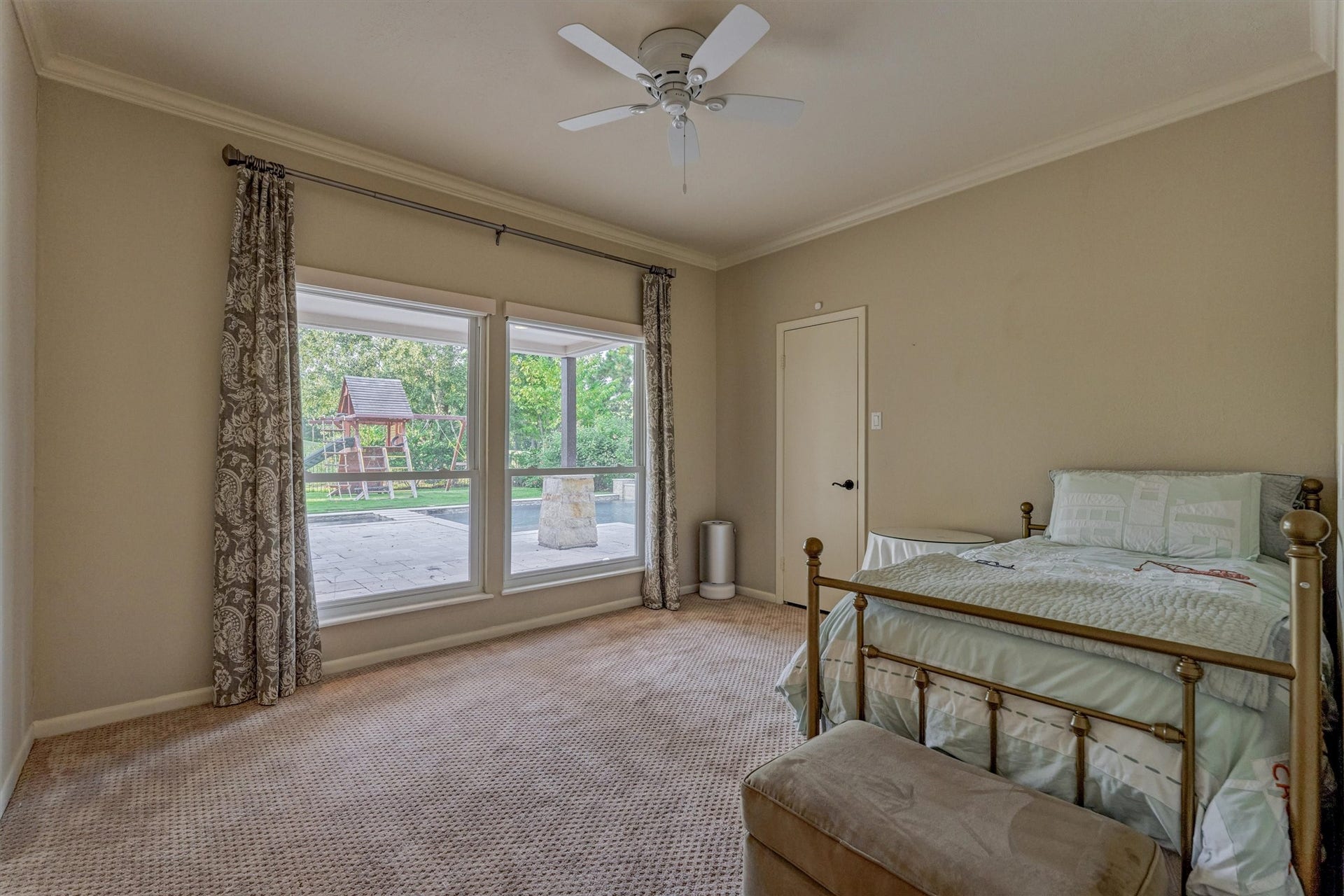 45 Doe Run Drive, The Woodlands, TX 77380 45 Doe Run Drive, The Woodlands, TX 77380