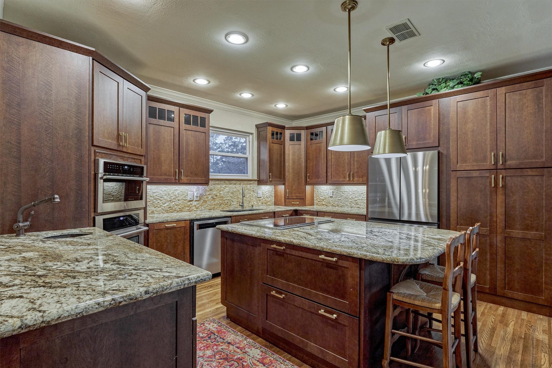 45 Doe Run Drive, The Woodlands, TX 77380 45 Doe Run Drive, The Woodlands, TX 77380