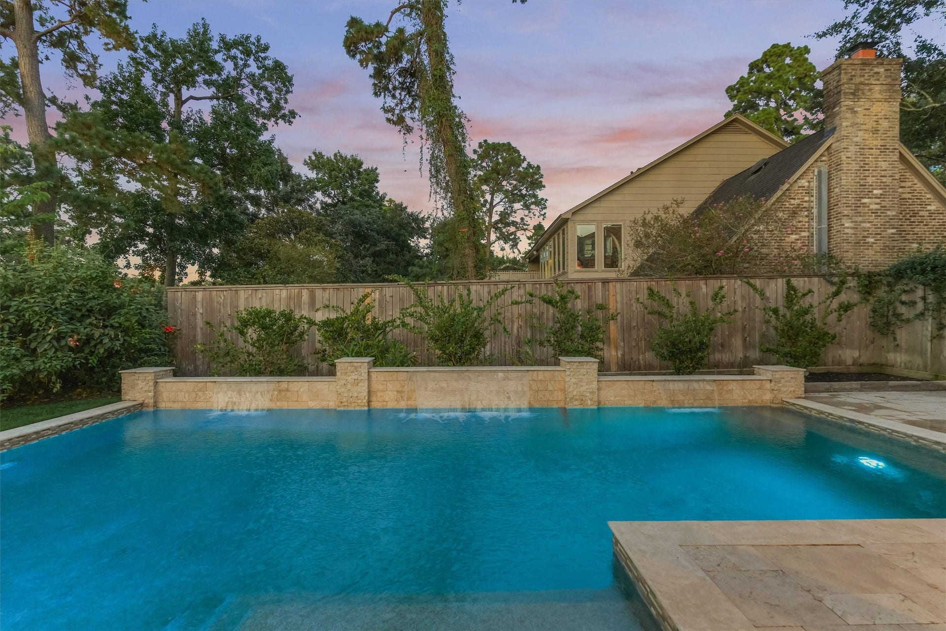 45 Doe Run Drive, The Woodlands, TX 77380 45 Doe Run Drive, The Woodlands, TX 77380
