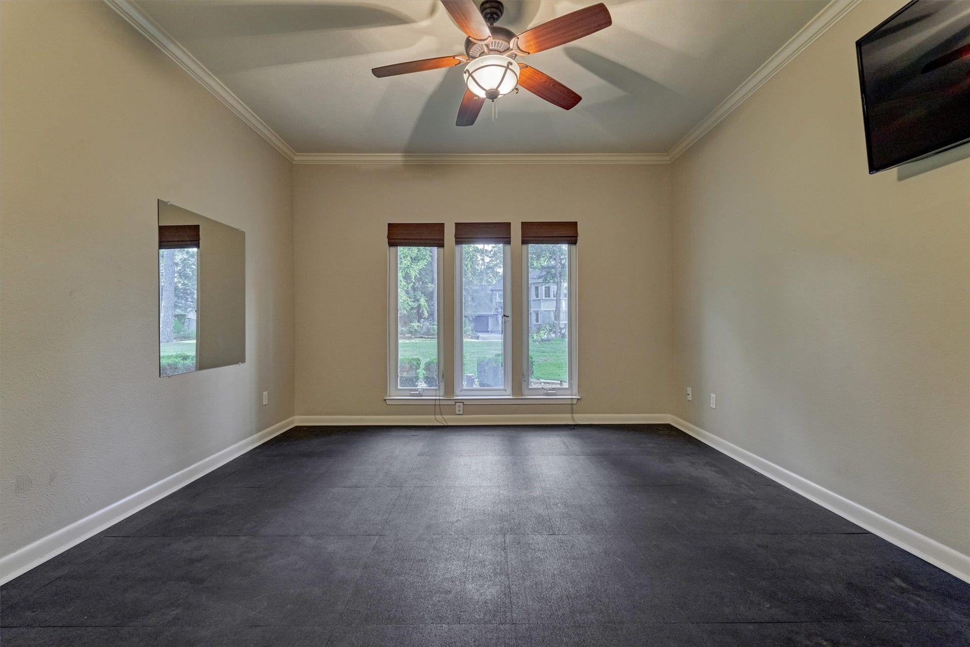 45 Doe Run Drive, The Woodlands, TX 77380 45 Doe Run Drive, The Woodlands, TX 77380