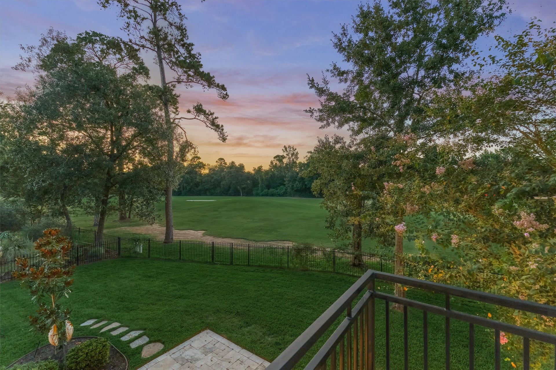 45 Doe Run Drive, The Woodlands, TX 77380 45 Doe Run Drive, The Woodlands, TX 77380
