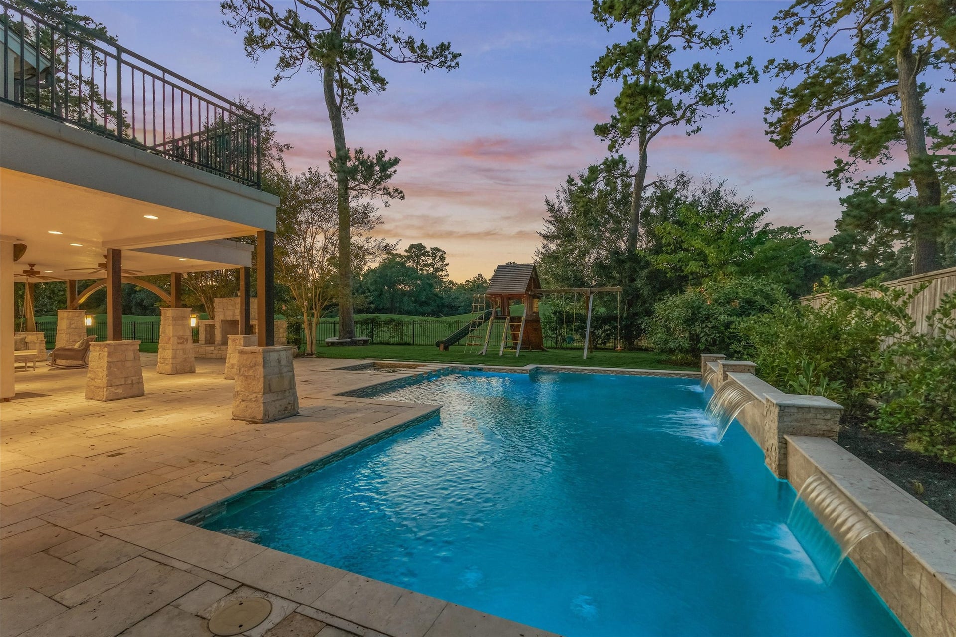 45 Doe Run Drive, The Woodlands, TX 77380 45 Doe Run Drive, The Woodlands, TX 77380