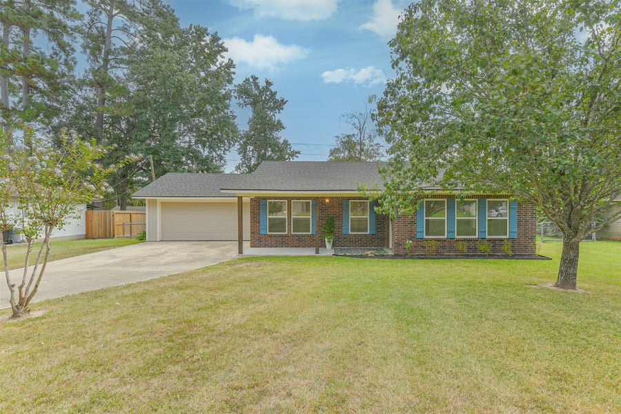 Property photo for 28814 Champion Oaks Drive, Magnolia, TX