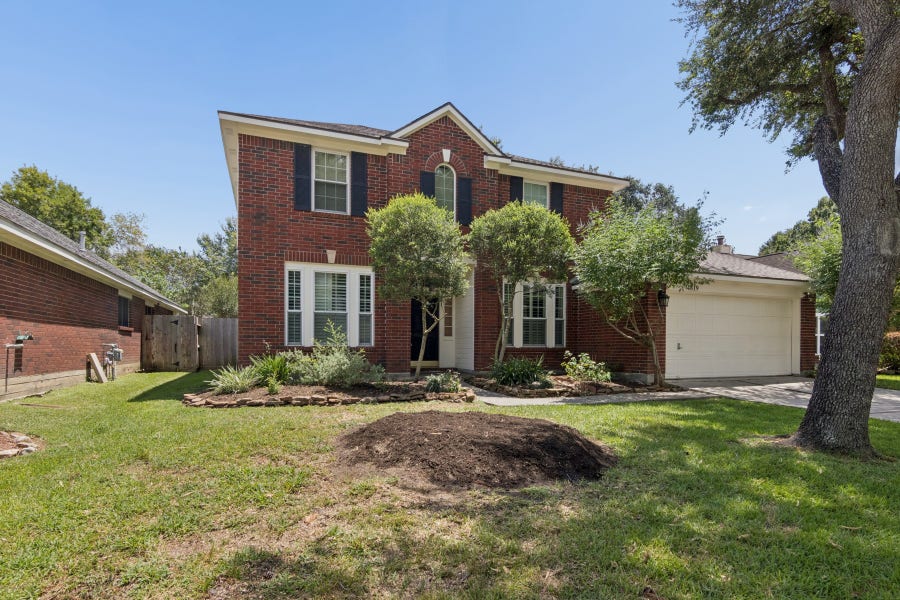 Property photo for 4819 Stone Harbor Drive, Friendswood, TX