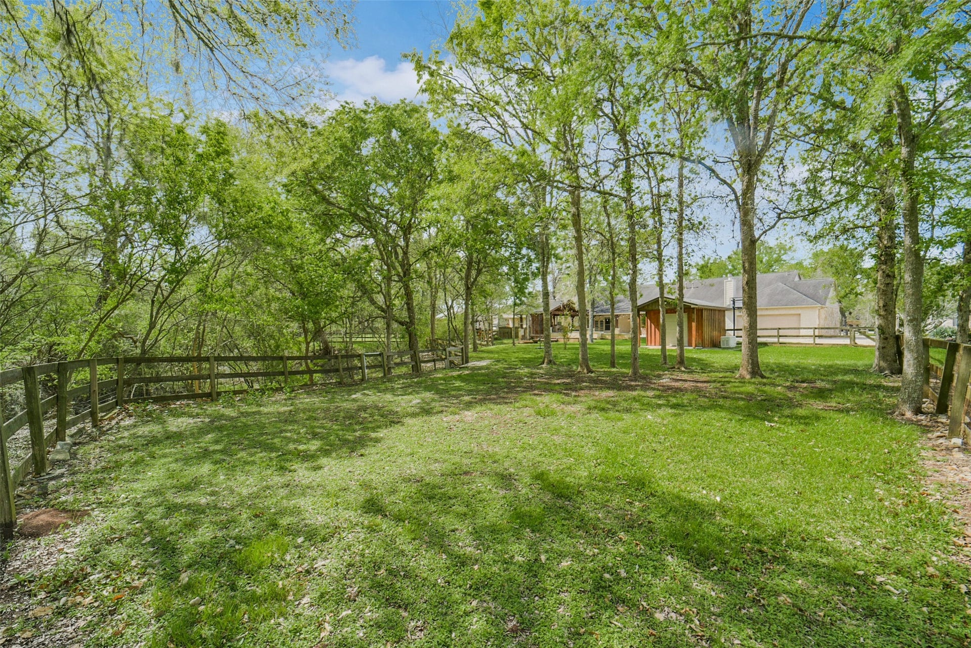 3522 Wellspring Lake Drive, Fulshear, TX 77441 Truly a Breathtaking Property!