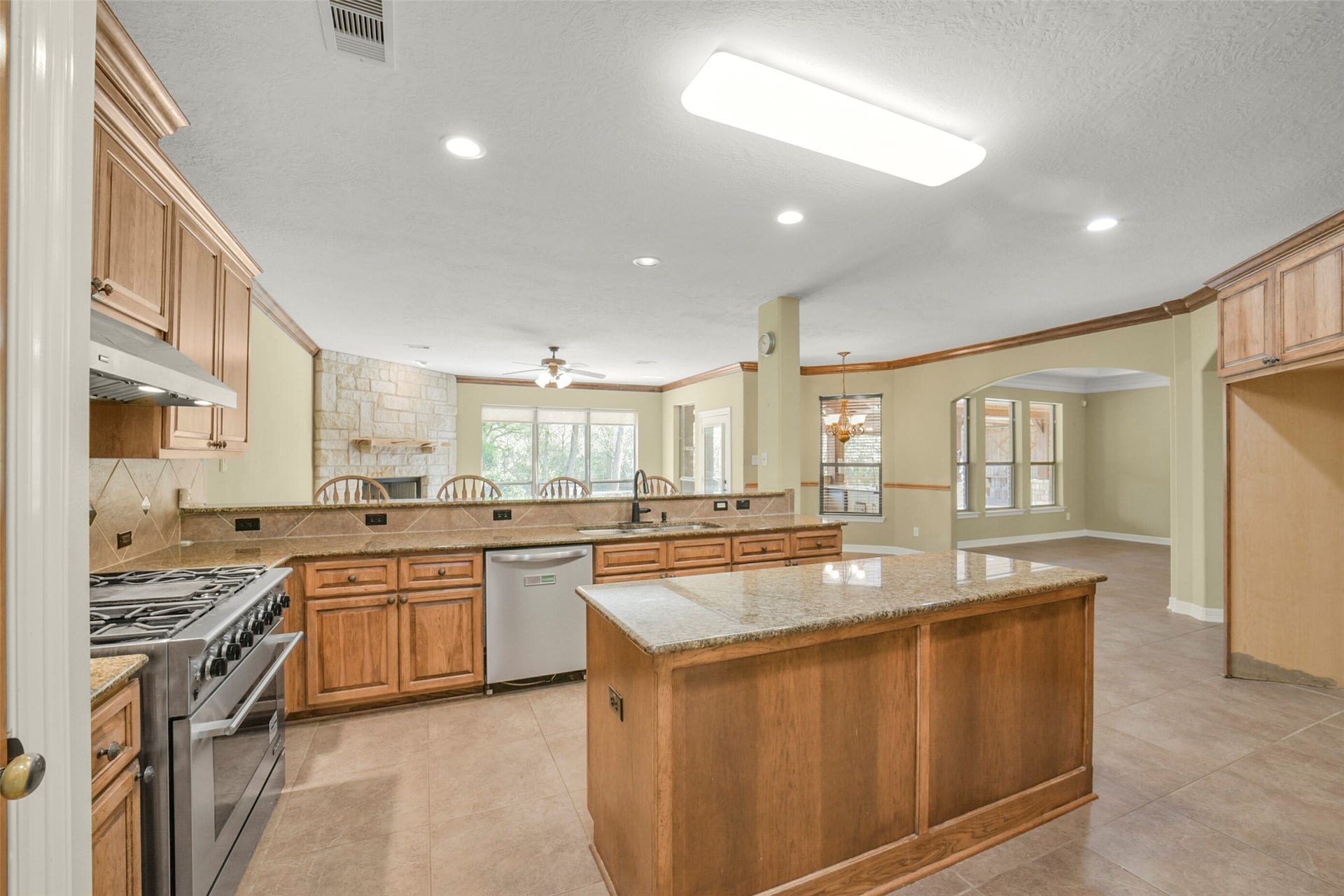3522 Wellspring Lake Drive, Fulshear, TX 77441 3522 Wellspring Lake Drive, Fulshear, TX 77441