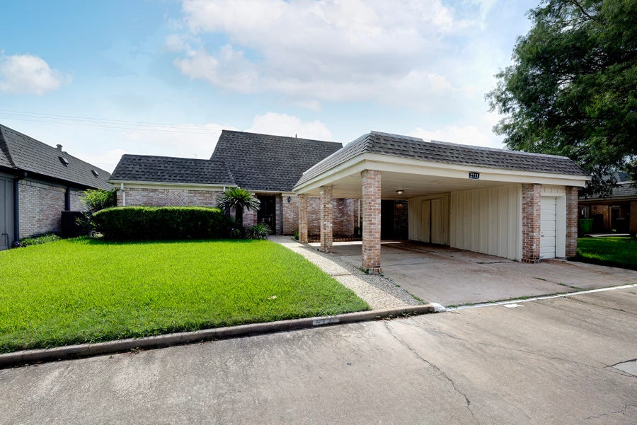Property photo for 2711 Olympia Drive, Missouri City, TX