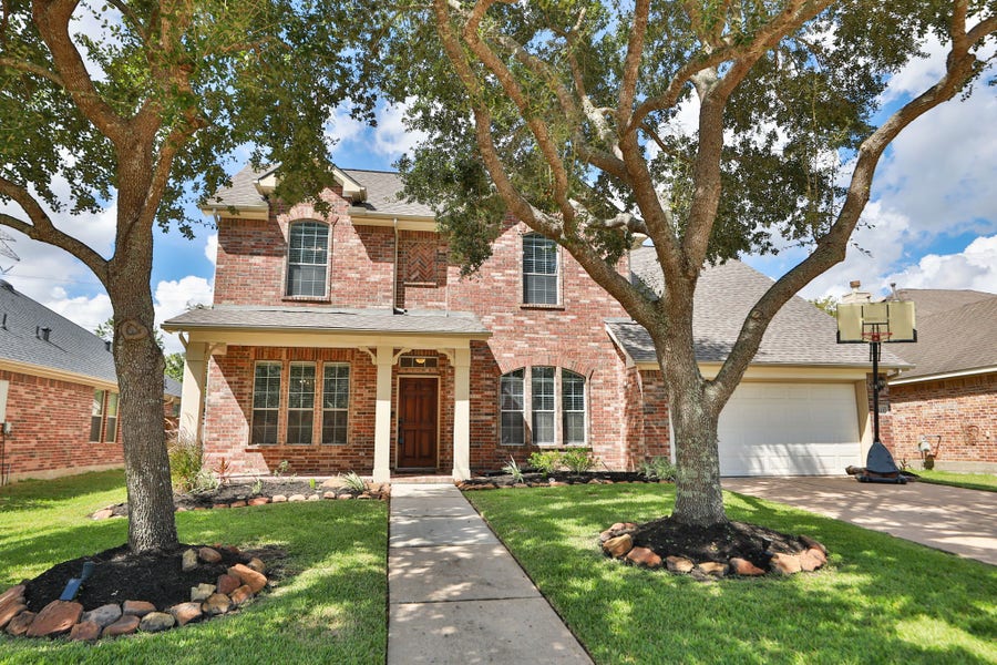 Property photo for 1123 Morning Creek Lane, League City, TX
