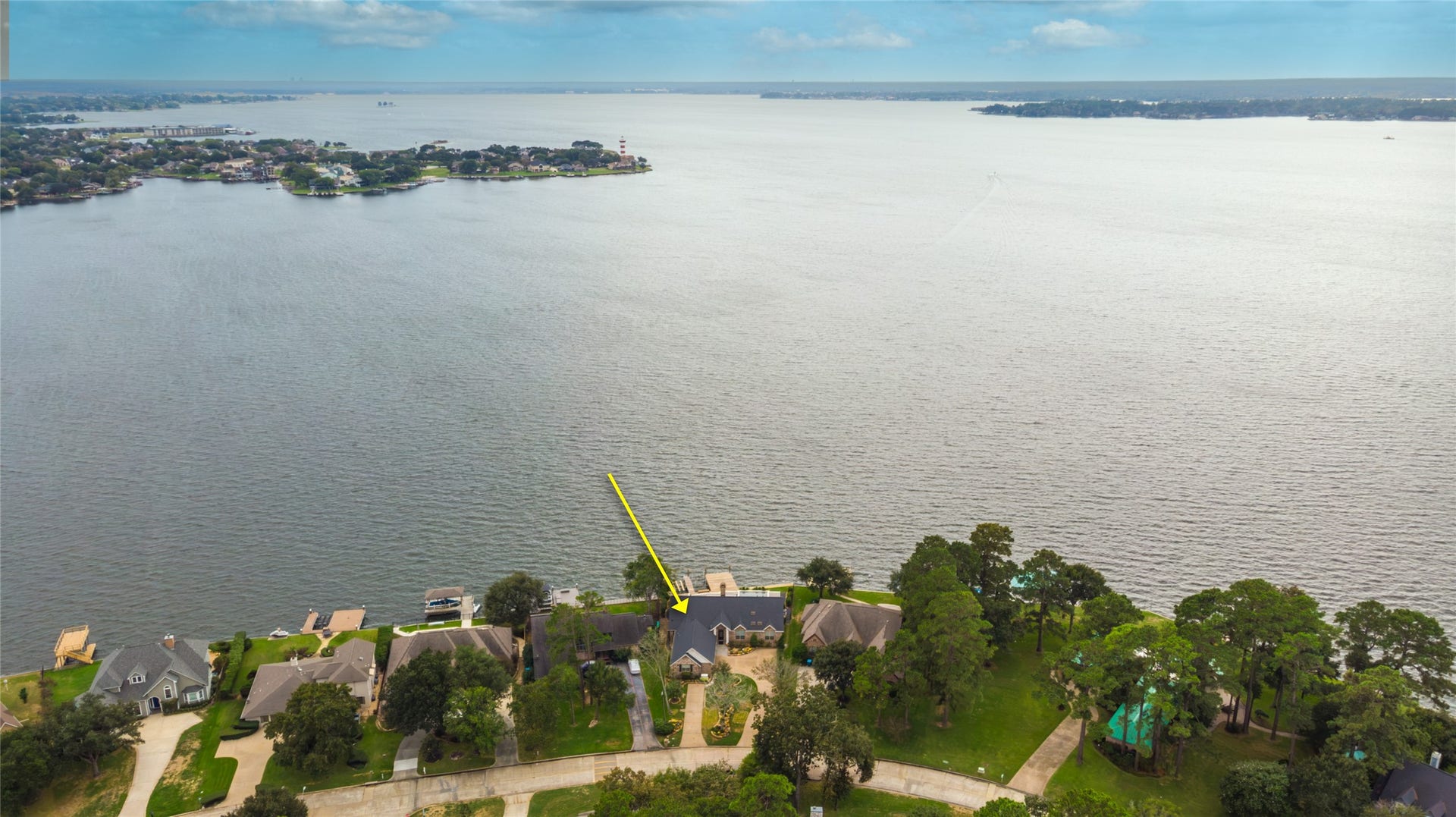 12092 Sagittarius Drive E, Willis, TX 77318 Open water view of Lake Conroe