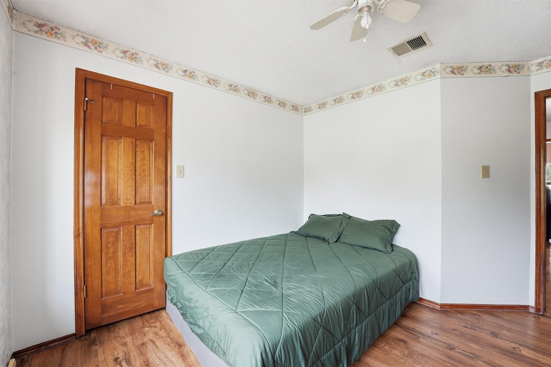 3206 N Peach Hollow Circle, Pearland, TX 77584 Bedroom #3