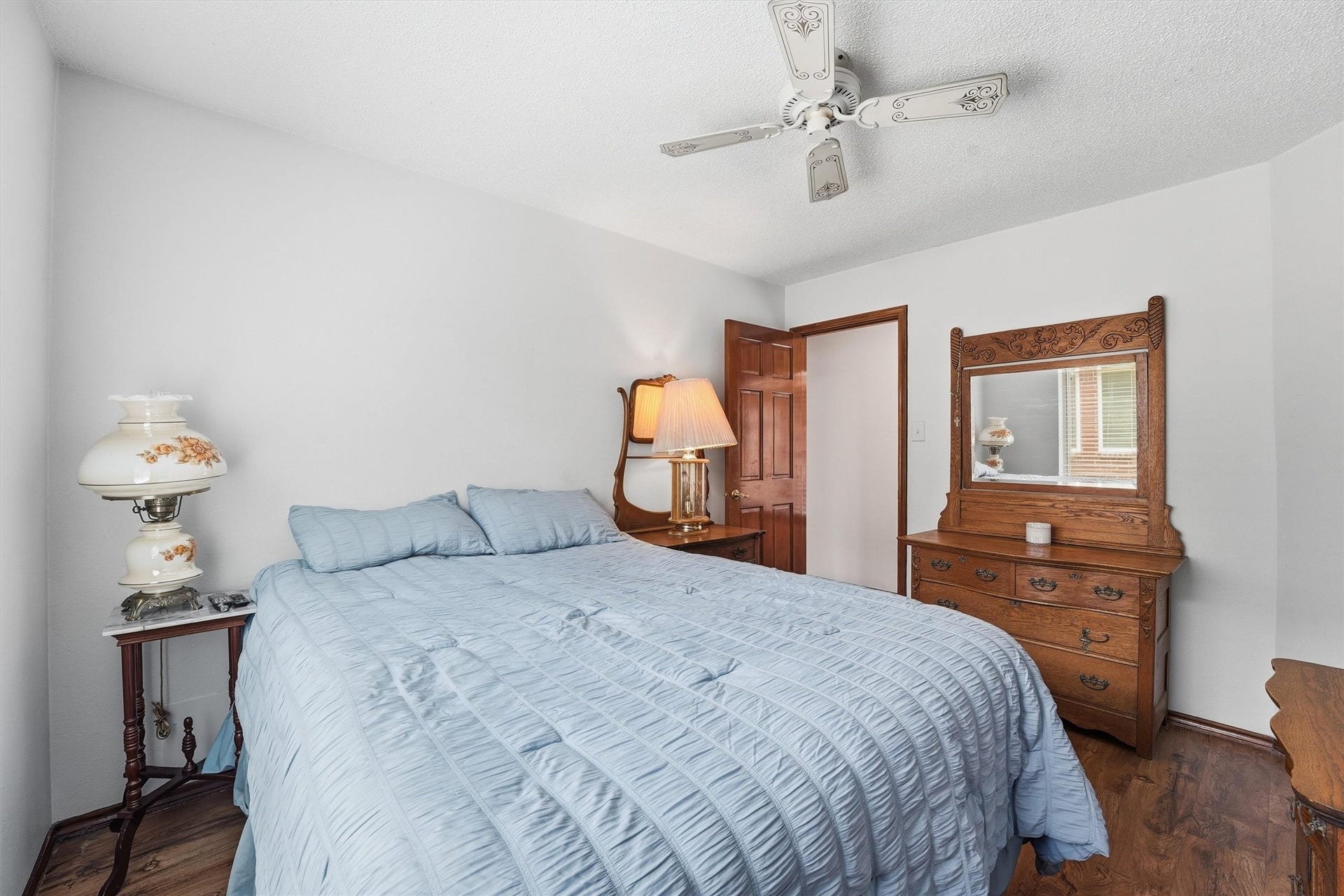 3206 N Peach Hollow Circle, Pearland, TX 77584 Bedroom #2
