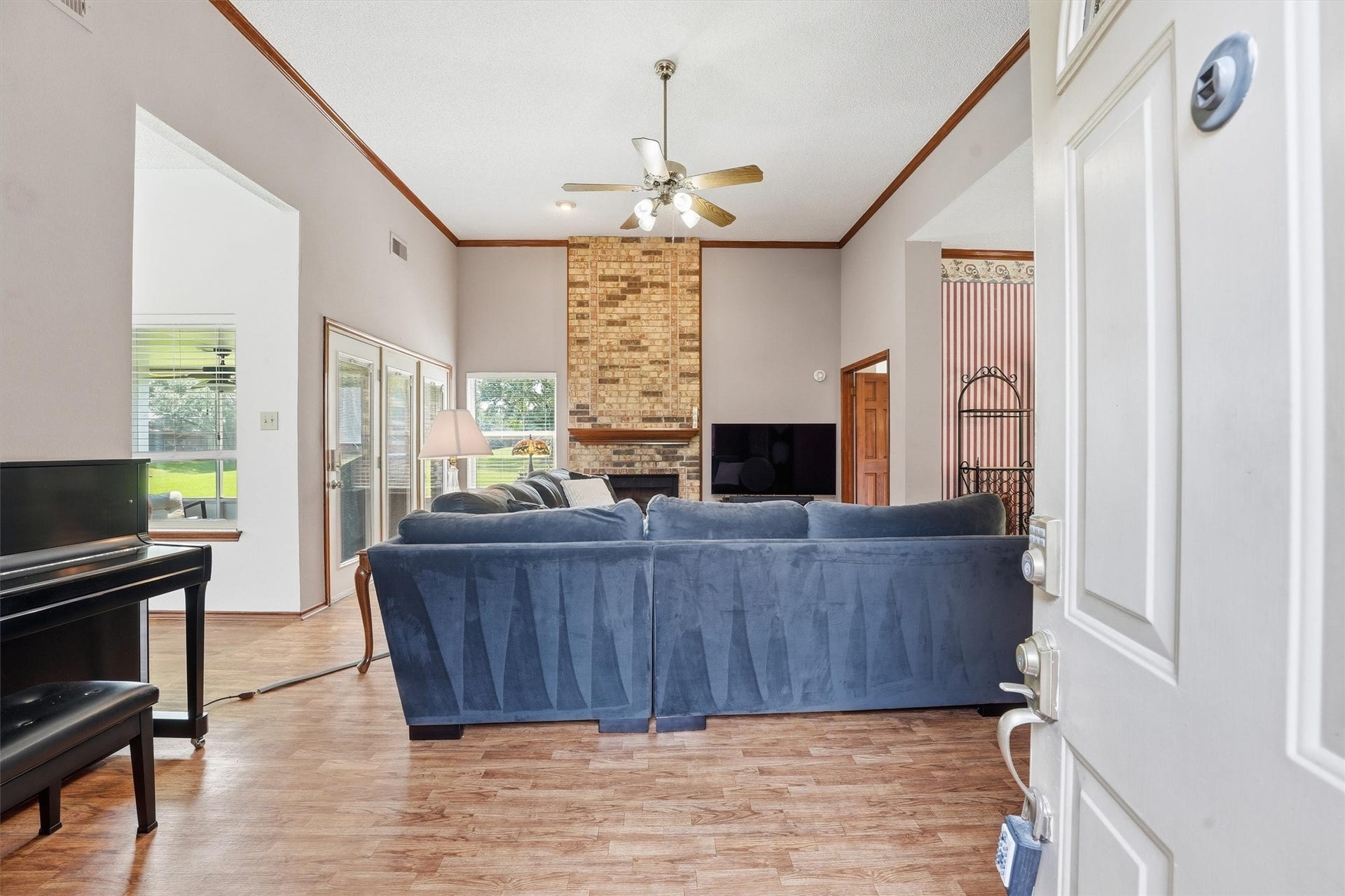 3206 N Peach Hollow Circle, Pearland, TX 77584 Entry View
